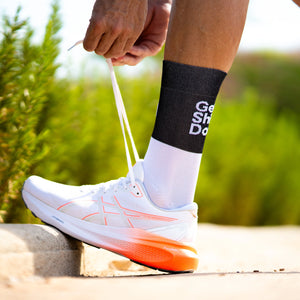 chaussettes socks running run course get shit done Sporcks noir blanc